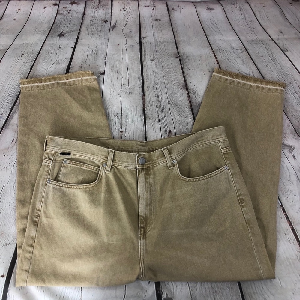 ❤️ Urban Outfitters Khaki Mom Jeans